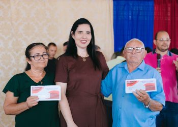 Prefeitura de Campo Alegre realiza entrega de mais de 5 mil Cartões do Programa Bolsa EJA