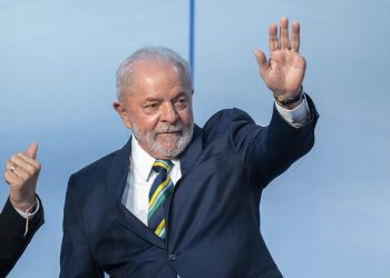 Dívida do Brasil no governo Lula chega a R$ 10 trilhões e aperta o bolso do brasileiro