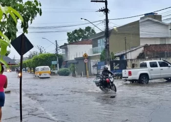 Chuvas intensas provocam alagamentos em São Miguel dos Campos e cidade segue em alerta