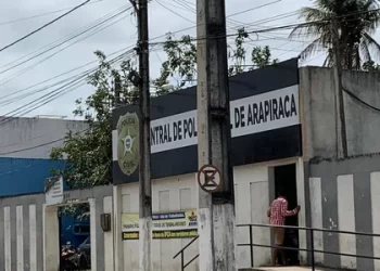 Homem é preso após ameaçar de morte ex-companheira com facão em Arapiraca