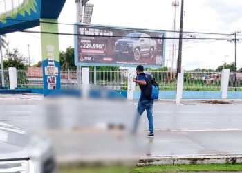 Mulher fica ferida após cair de viaduto e é levada ao HGE