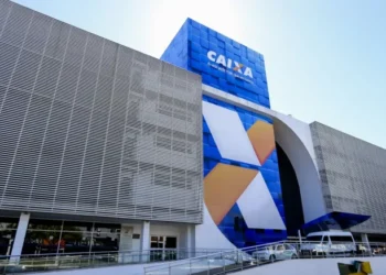 Funcionários da Caixa aprovam greve por tempo indeterminado em Alagoas a partir de quinta-feira (10)