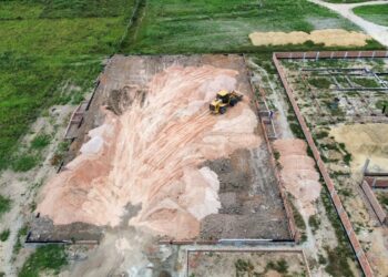 Obras avançam e novo espaço esportivo começa a ganhar forma no Conjunto Olival Tenório
