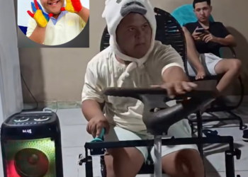 Com cadeira e volante improvisado, jovem de Campo Alegre vem conquistando a internet